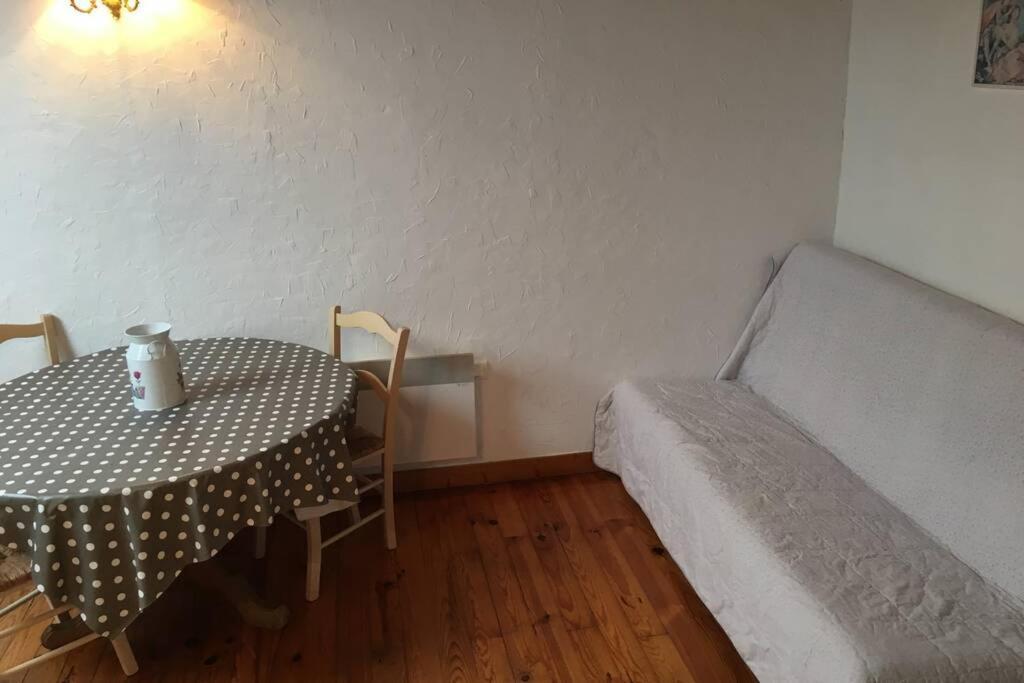 Apartament Coeur De Combray Ernes Zewnętrze zdjęcie